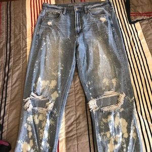 American Eagle Mom Jeans